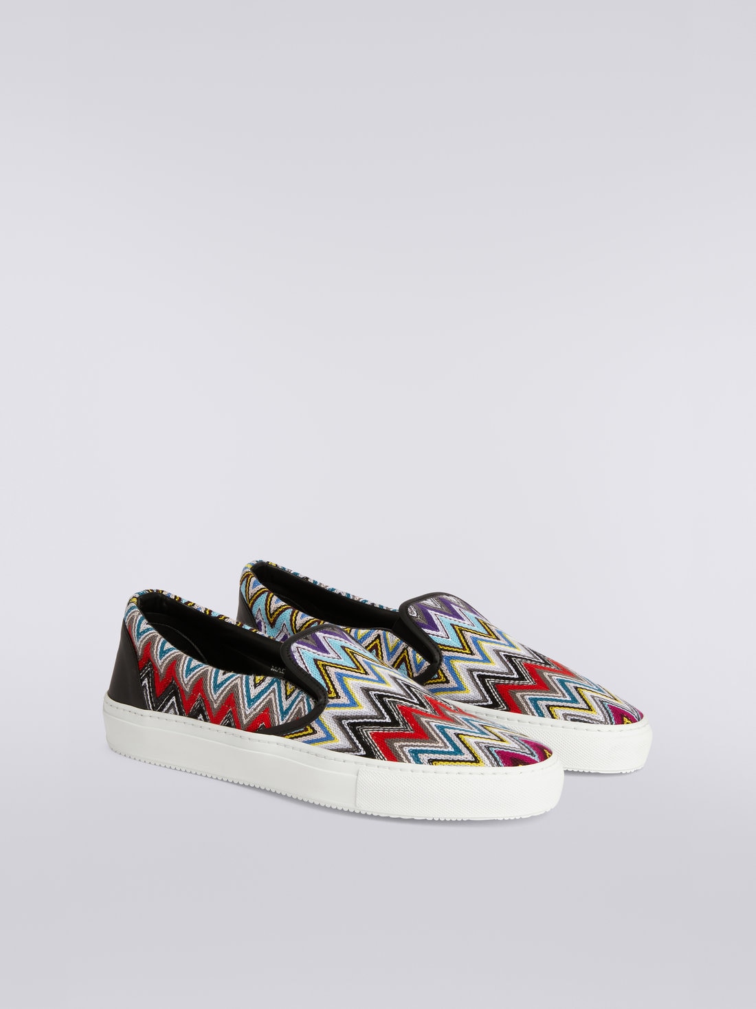 Slip-on trainers with multicoloured zigzag upper, Multicoloured  - OS23SY00BR00KISM8LJ - 1