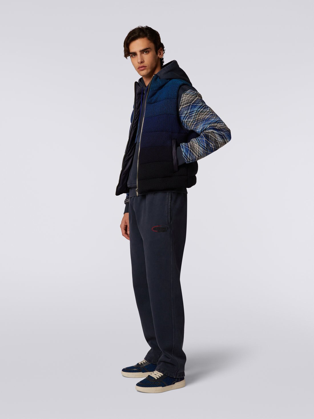 Dégradé padded gilet, Black & Blue - TS23WC00BK027RS72BS - 2