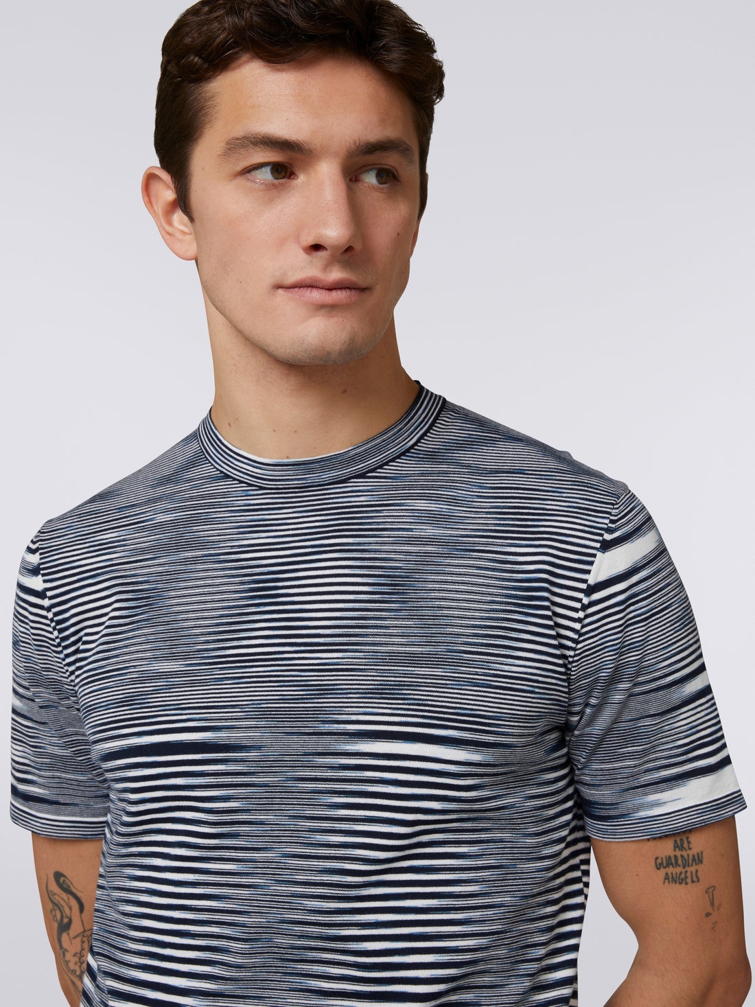 Tシャツ ラウンドネック コットン スラブモチーフ, ホワイト＆ネイビーブルー - UC23SL03BK013BF7050 - 4