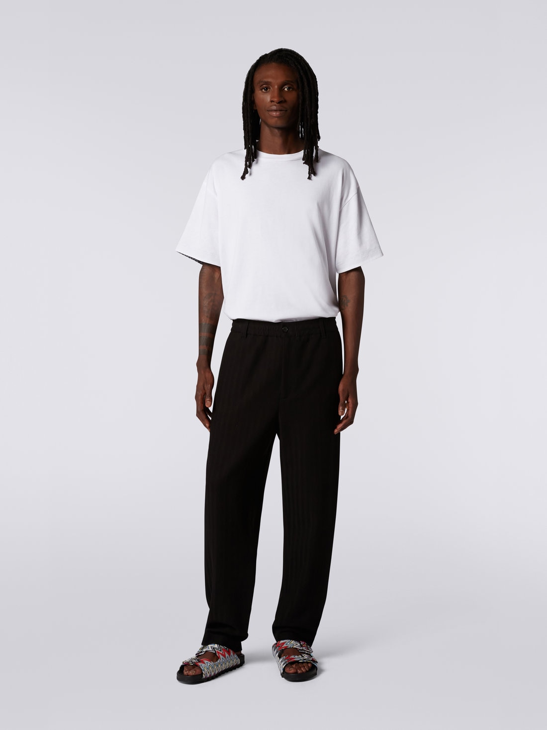 Viscose and cotton chevron trousers with ironed crease, Black    - US23SI00BR00L093911 - 1