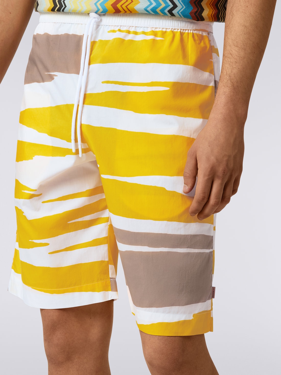 Cotton Bermuda shorts with slub print, Multicoloured - US23SI0CBW00MGS109Q - 4