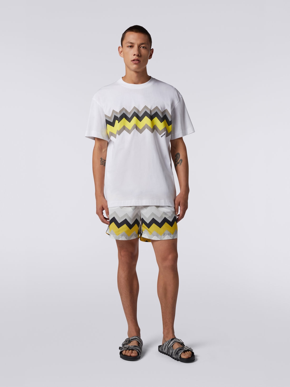 T-shirt girocollo in jersey di cotone zig zag, Bianco, Giallo &  Grigio - US23SL19BJ00EYS109R - 1