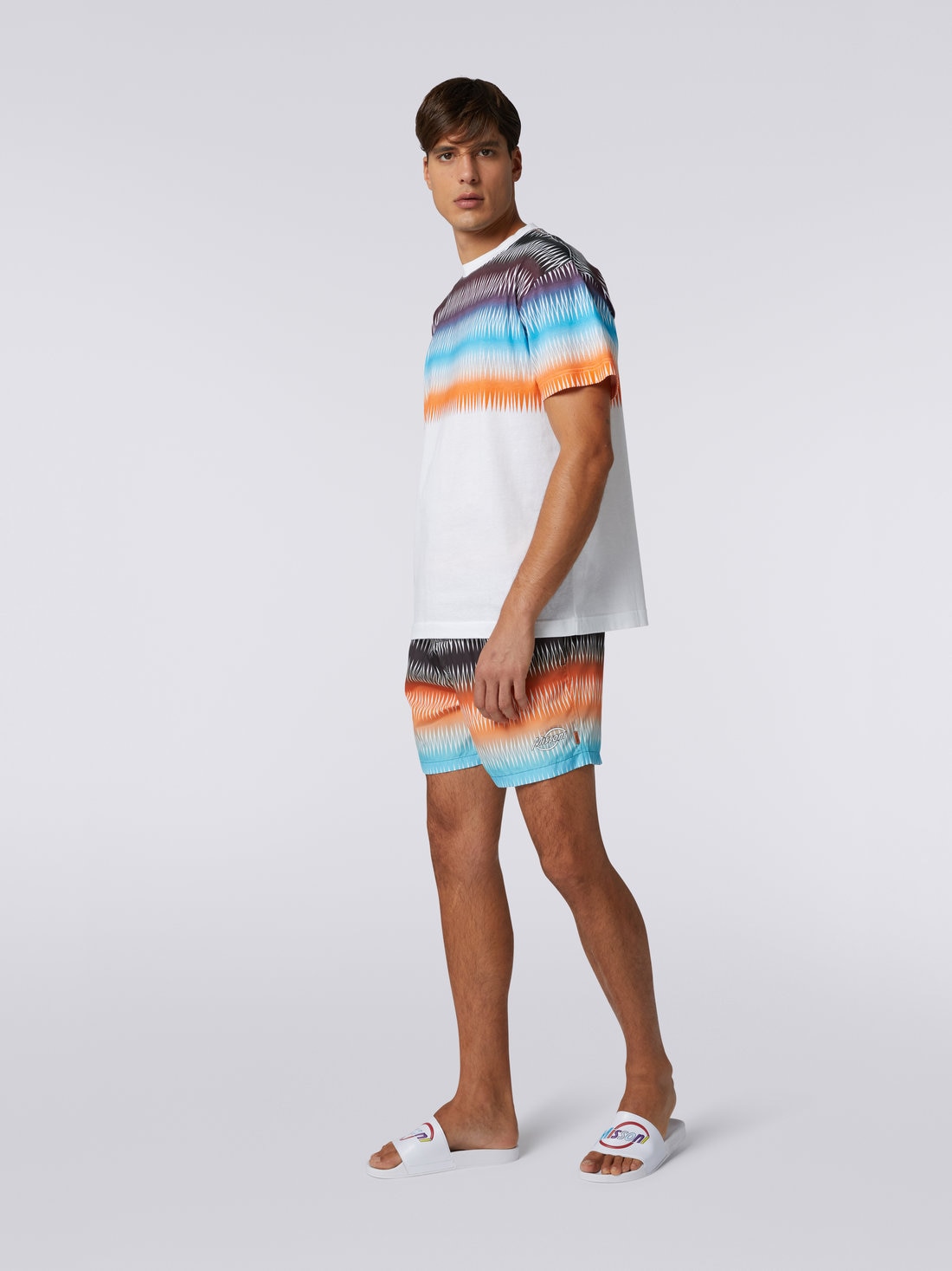 T-shirt à col rond oversize en coton avec zigzag dégradé, Multicolore  - US23SL19BJ00FPS0187 - 2