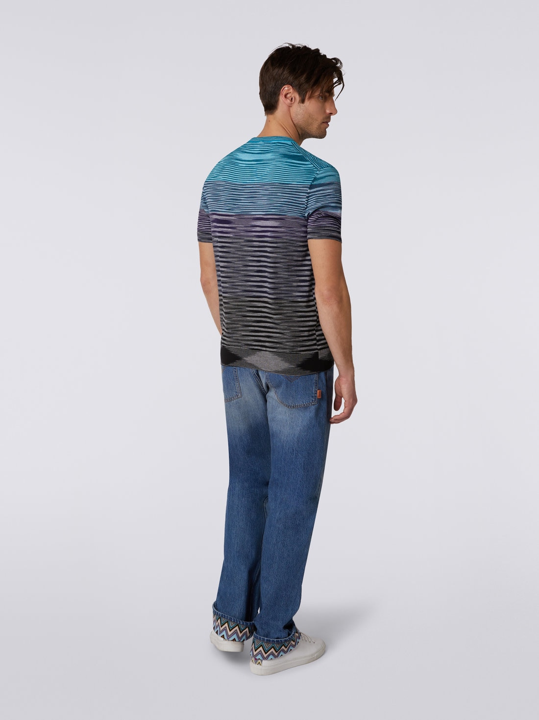 Kurzärmeliges T-Shirt aus Baumwollstrick mit Rundhalsausschnitt und Dégradé-Streifen, Blau, Violett & Schwarz - US23SL1CBK012QS91DS - 3