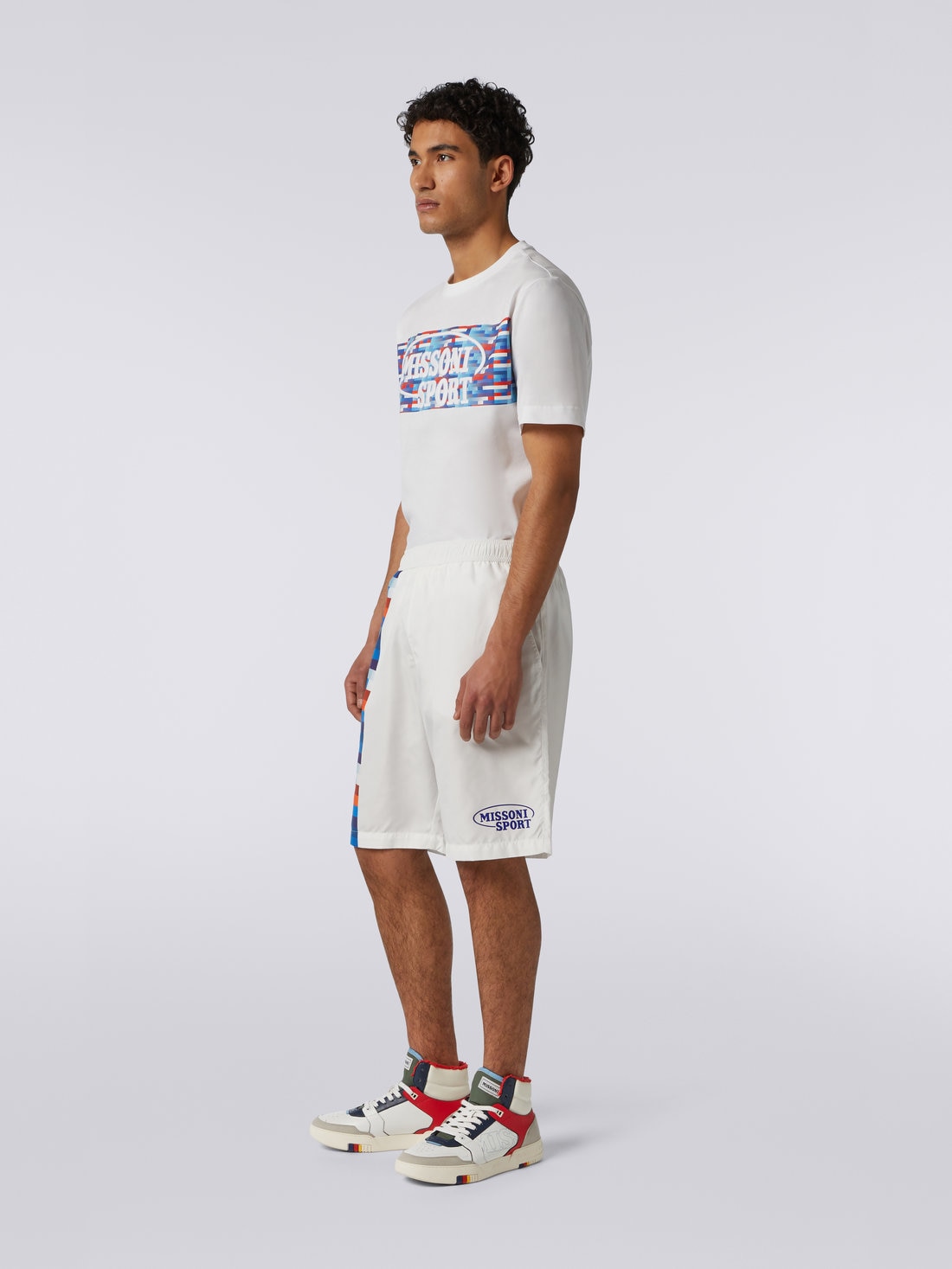 Short de bain avec logo et empiècements dans les couleurs classiques de la marque, Blanc  - 8051575748400 - 2
