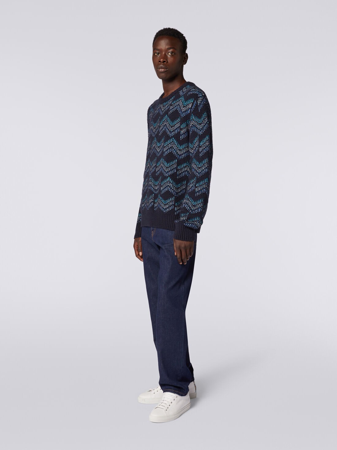 Cotton blend crew-neck sweater with zigzag pattern, White & Blue - US23WN0SBK029JSM95S - 2