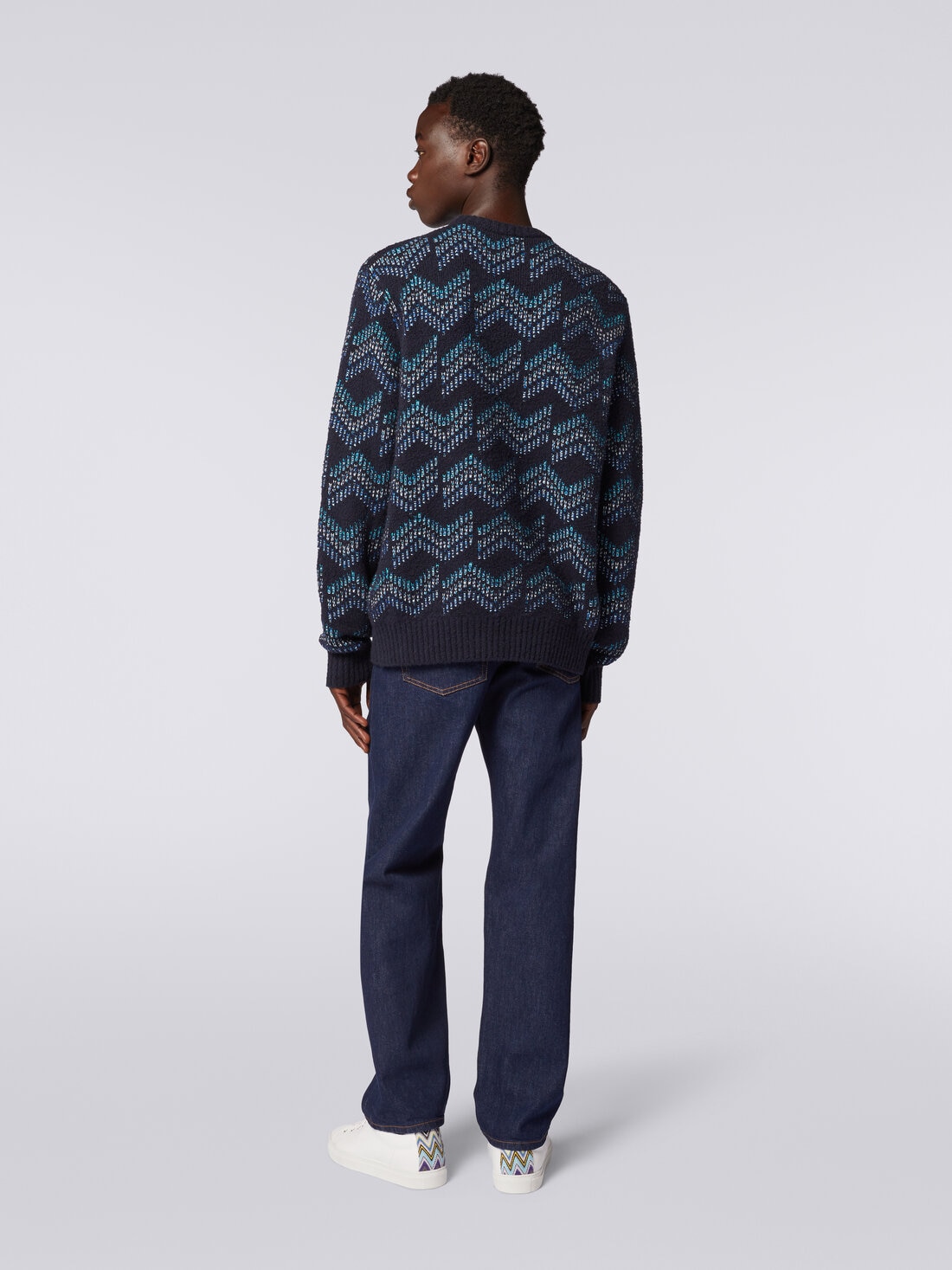 Cotton blend crew-neck sweater with zigzag pattern, White & Blue - US23WN0SBK029JSM95S - 3