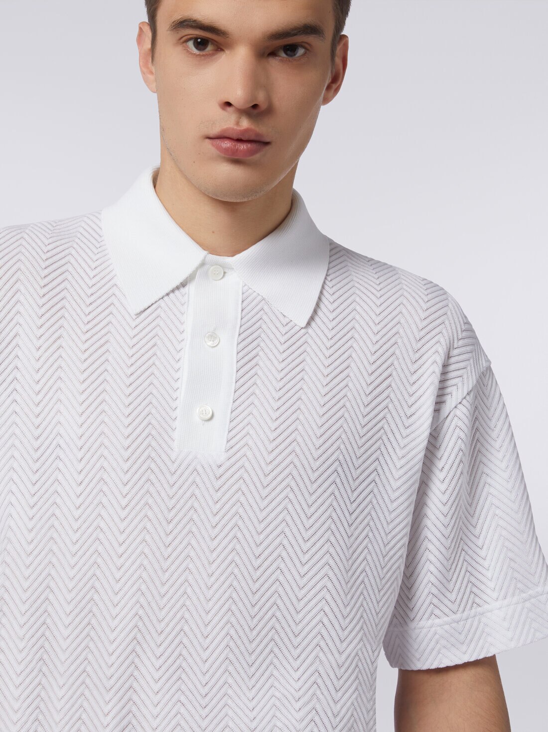 Short-sleeved polo shirt in chevron viscose and cotton, White  - 8053147082493 - 4