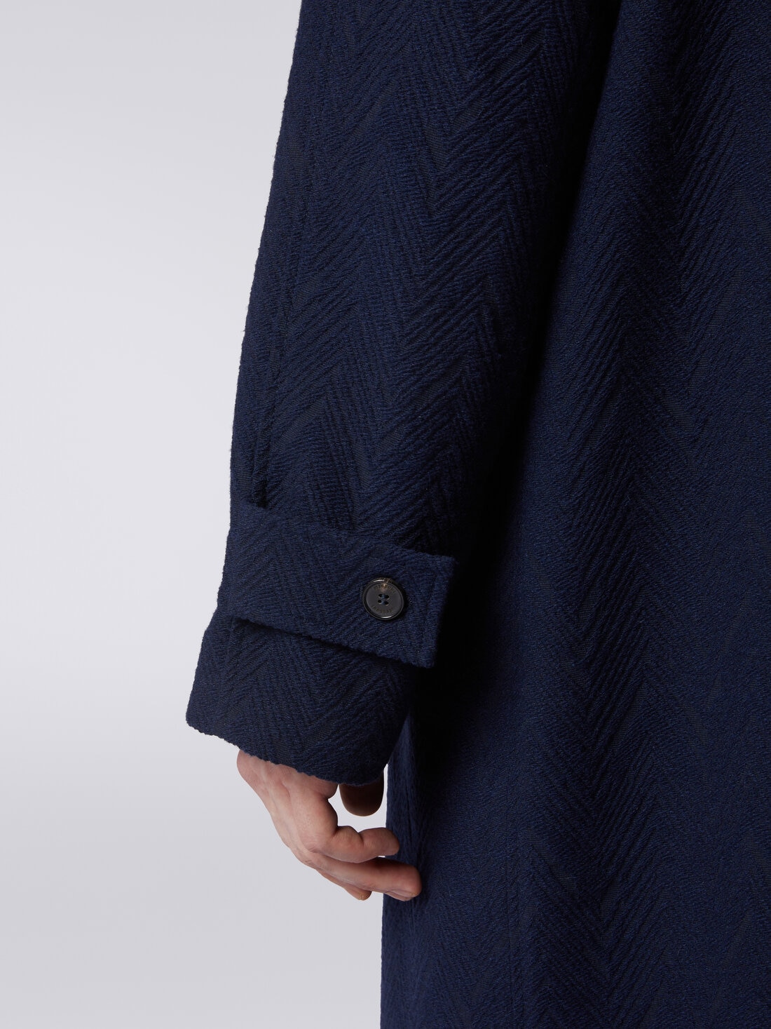 Manteau en laine mélangée jacquard avec motif à zig zag, Bleu Foncé - US24SC07BW00R493924 - 4