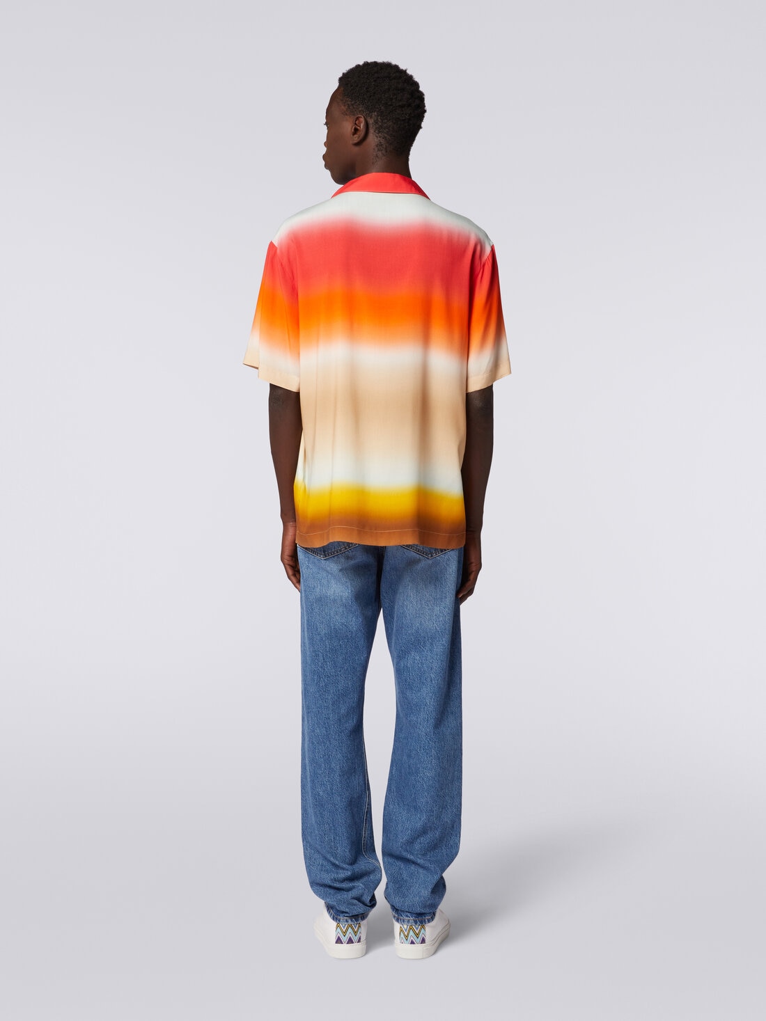 Short-sleeved shirt in dégradé viscose, Multicoloured  - US24SJ0CBW00S4SM997 - 3