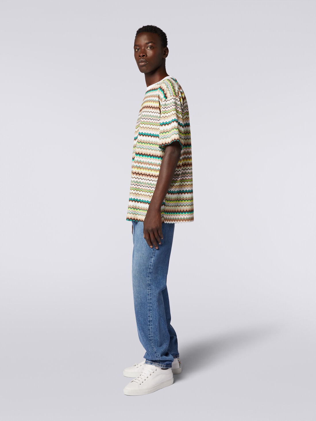Camiseta extragrande de algodón con estampado en zigzag, Multicolor  - US24SL0BBJ00J0SM98S - 2