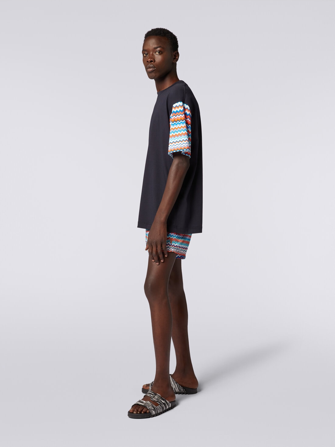 Oversized T-shirt in cotton with zigzag inserts, Multicoloured  - US24SL0BBJ00J1S72E1 - 2