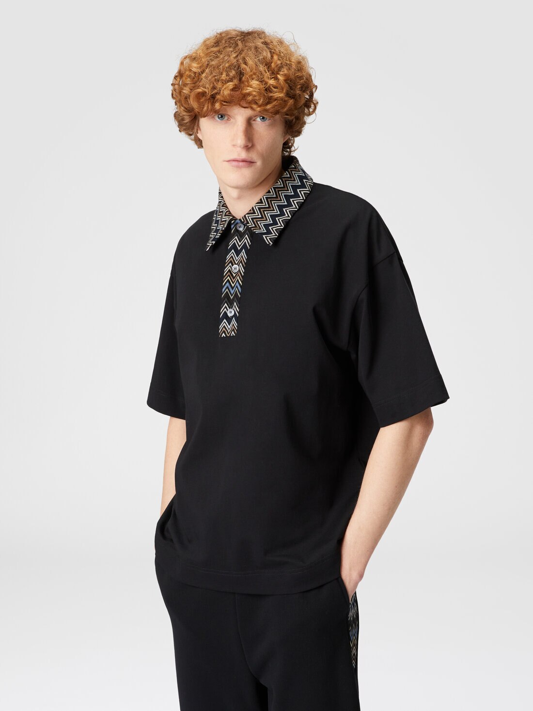Polo de punto de algodón con inserciones de punto chevron, Multicolor  - US24W20FBJ00KRS91KI - 3