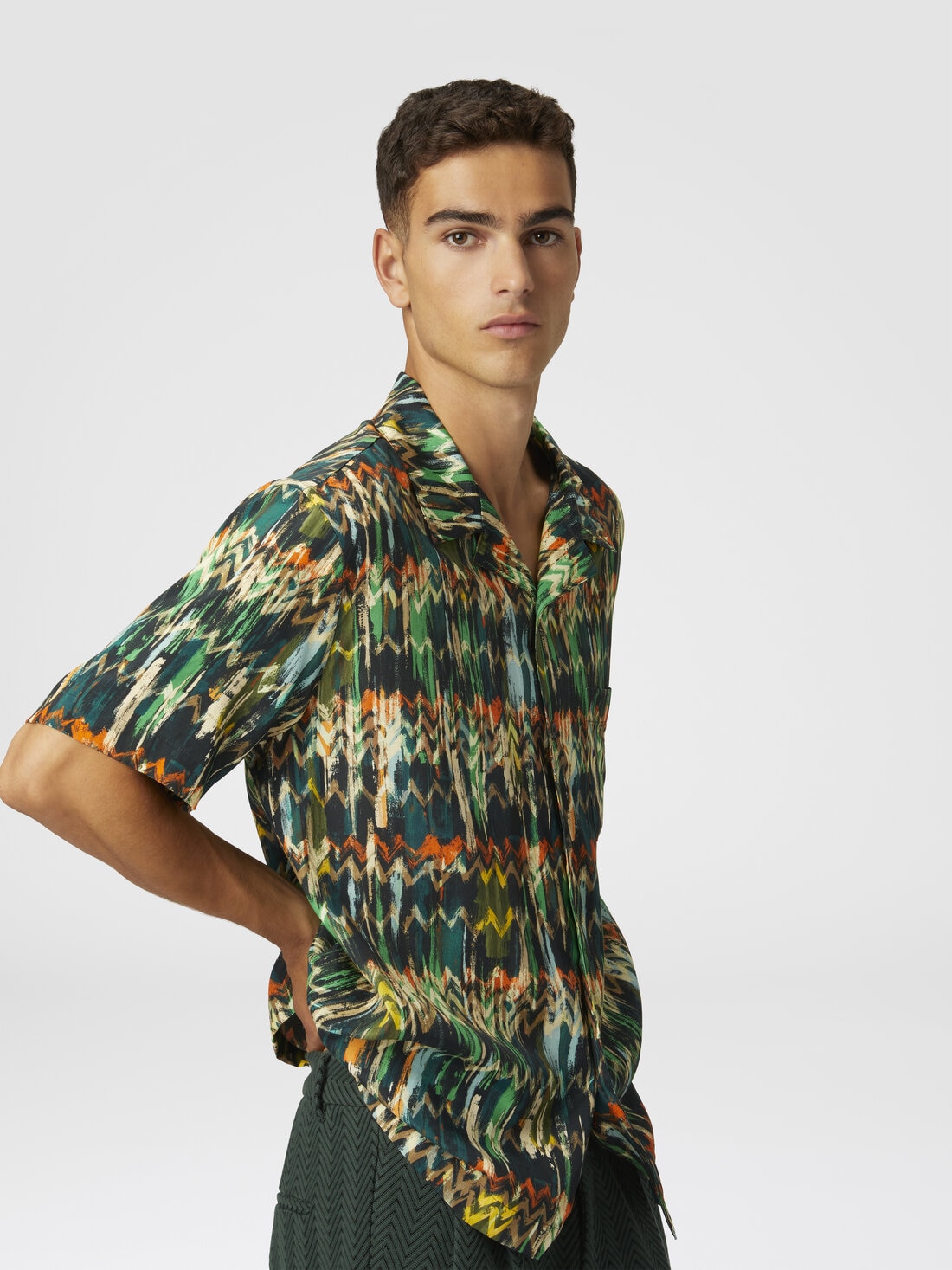 Viscose bowling shirt with zig zag print brushed effect, Green - US25SJ0BBW00VFSM9LW - 3