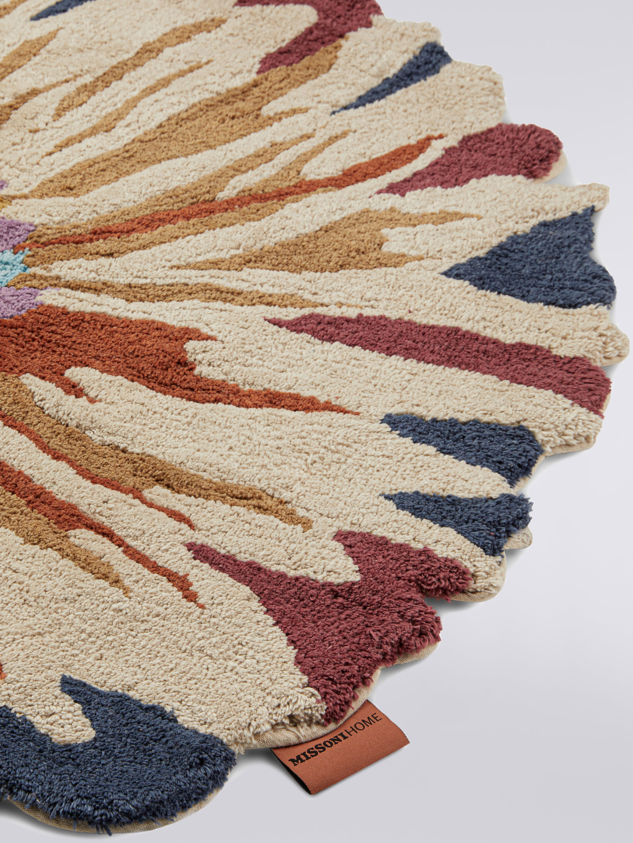 Blandine フローラルバスマット 80cm バイオレット | Missoni