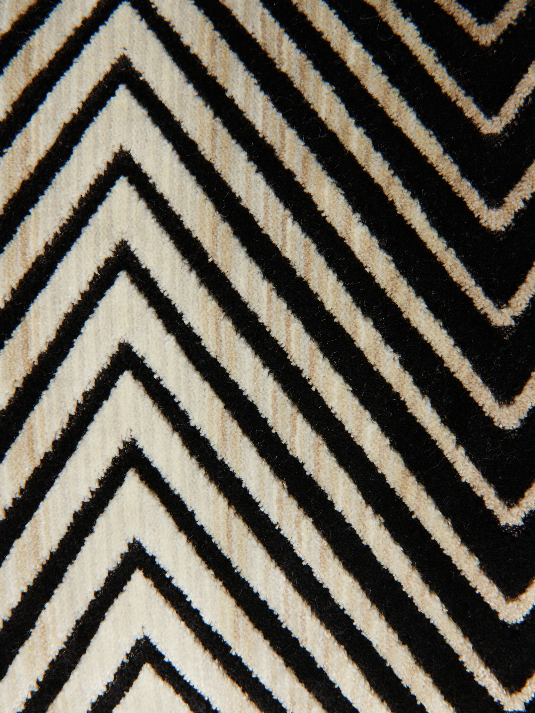 Ziggy 30x60 cm viscose blend zigzag cushion Black & White | Missoni