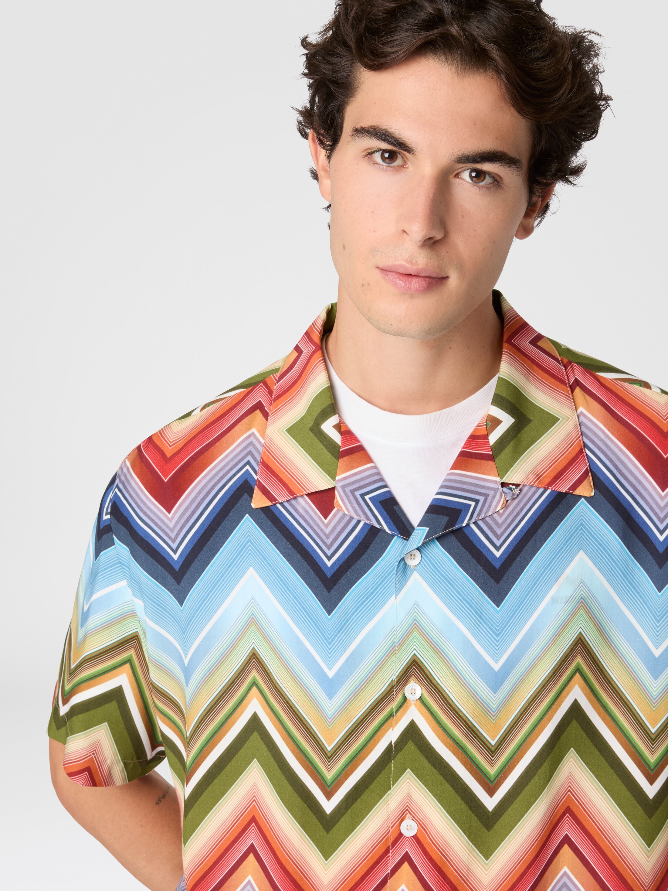 Bowling shirt in viscose with macro zigzag print Multicoloured