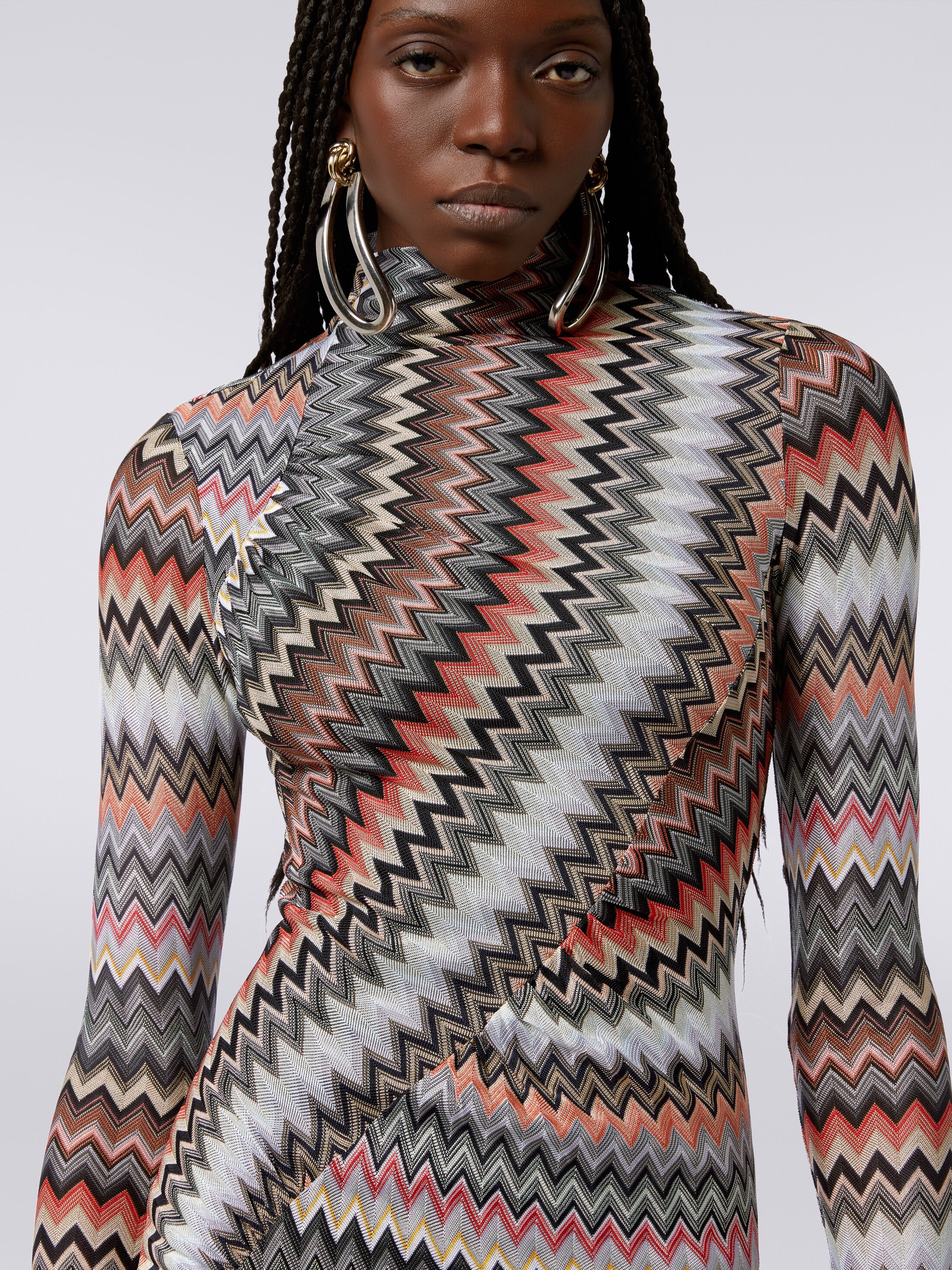 Long high-neck dress in zigzag viscose and cotton with