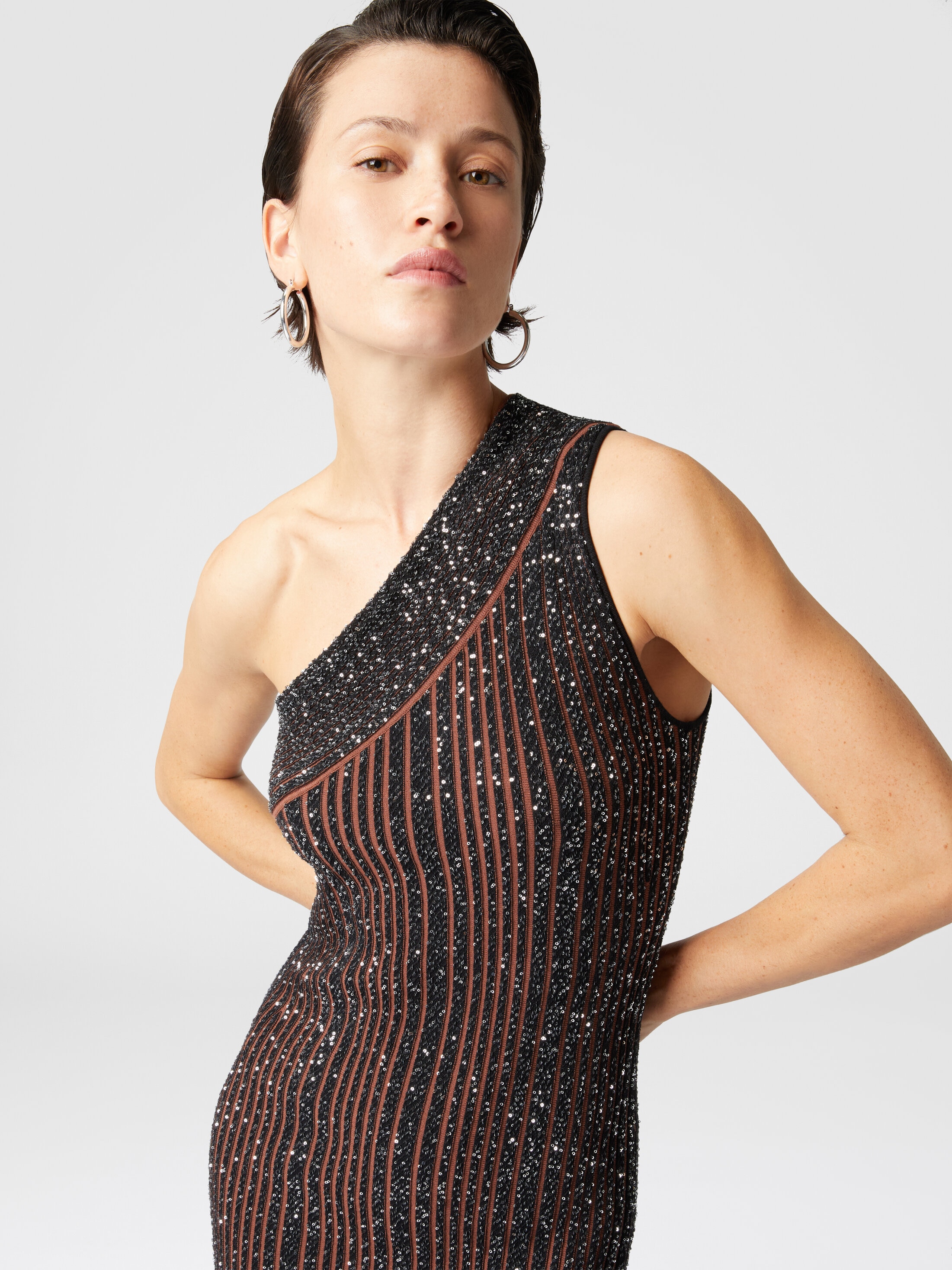 MISSONI★素敵！スパンコール付きリブニットマキシドレス スパンコールとスリット付きのロングワンショルダーリブドレス
