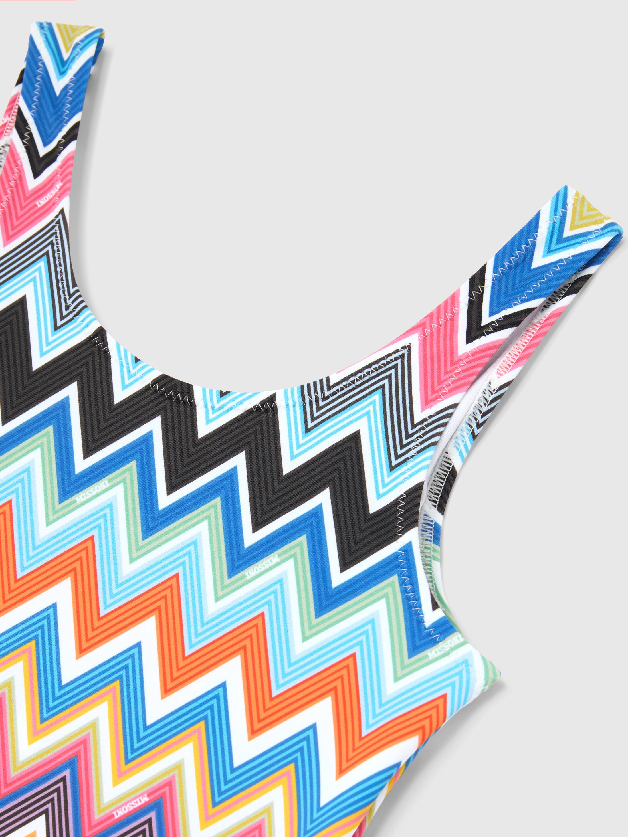 One-piece swimsuit with zigzag print and round neckline