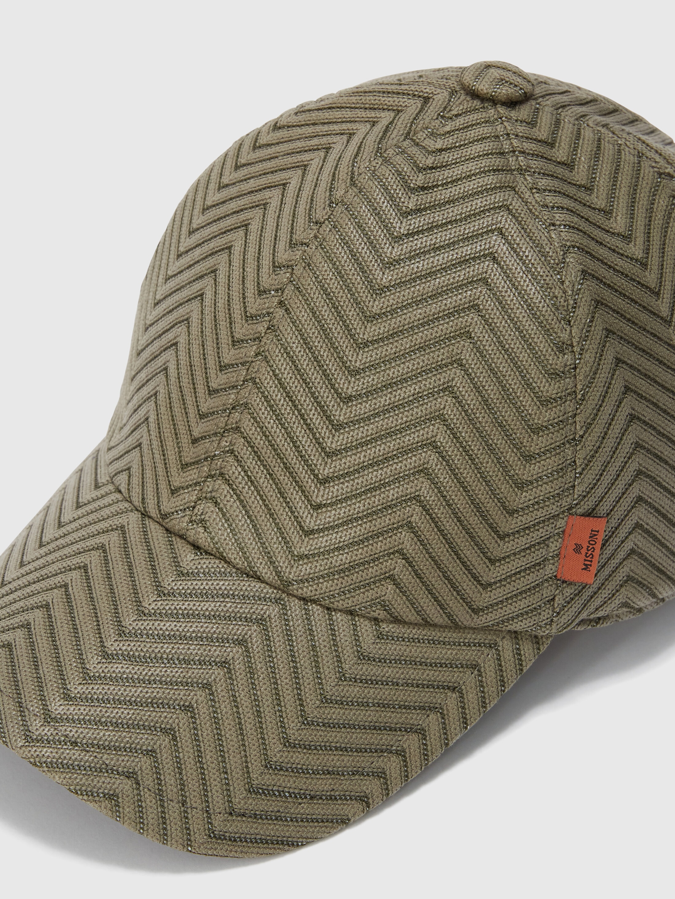 Hat with visor in wool and viscose blend chevron display picture 3