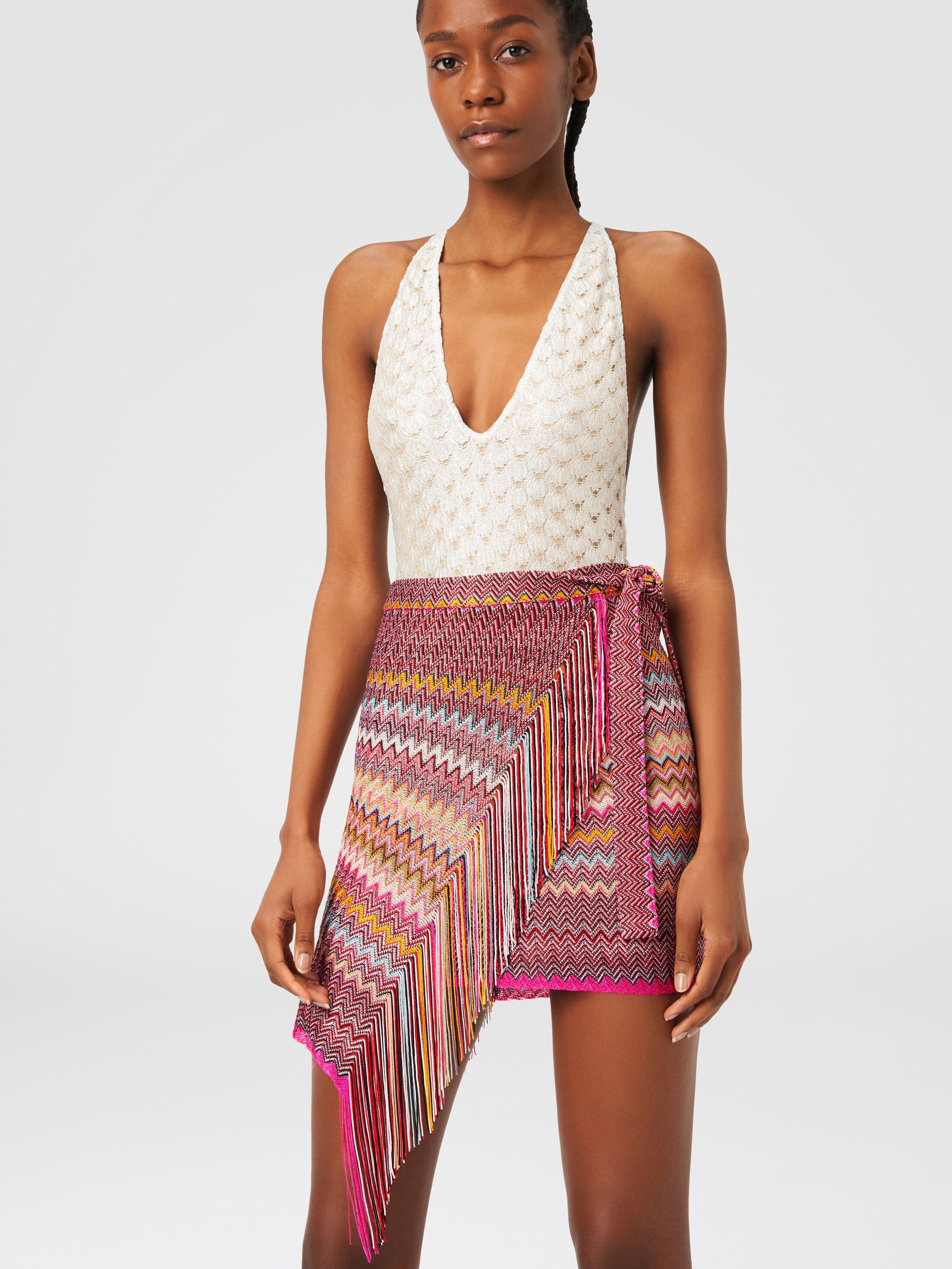 Zigzag viscose knit sarong with fringes