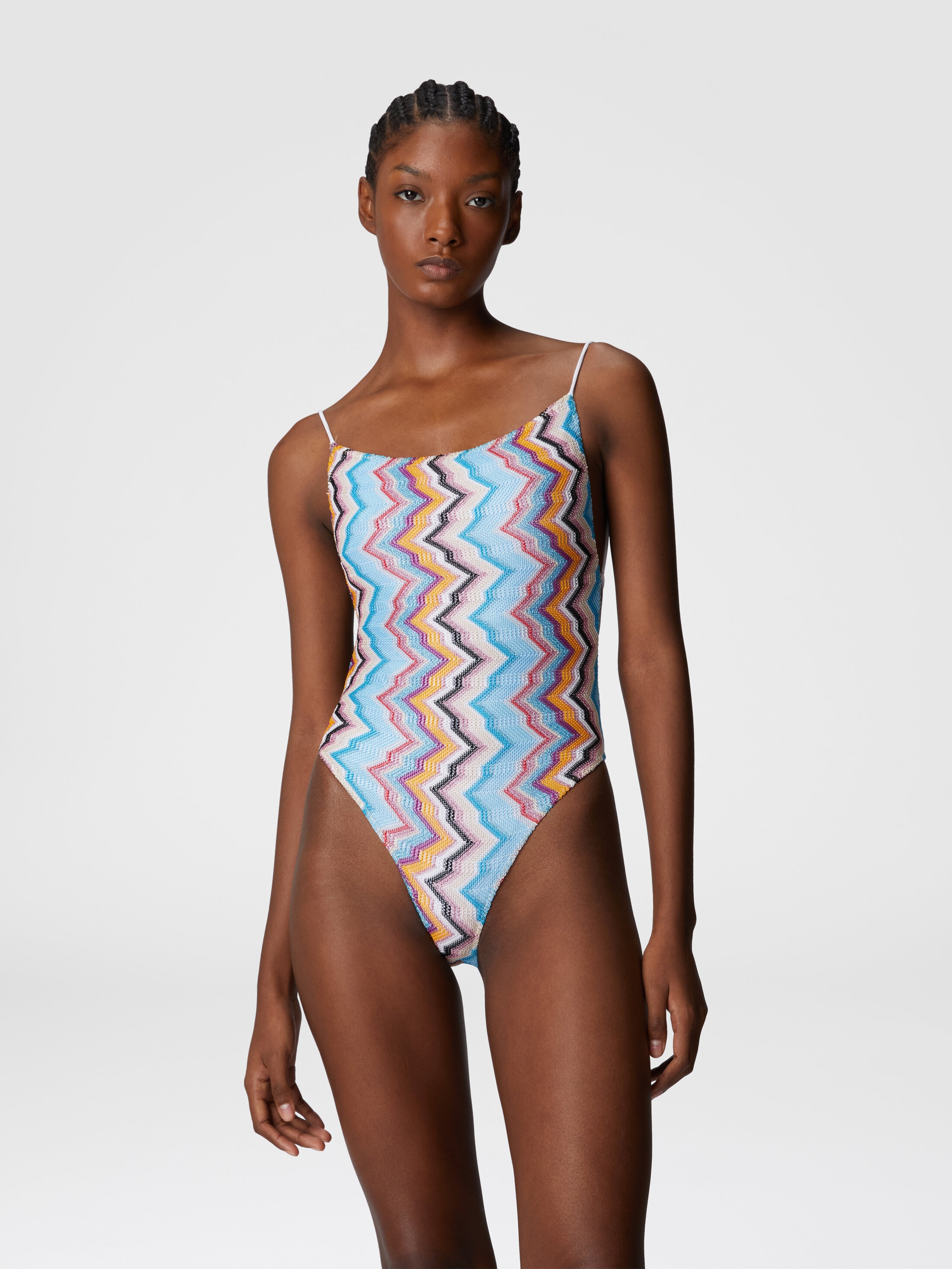 Sporty one-piece swimsuit with zig zag pattern Multicoloured