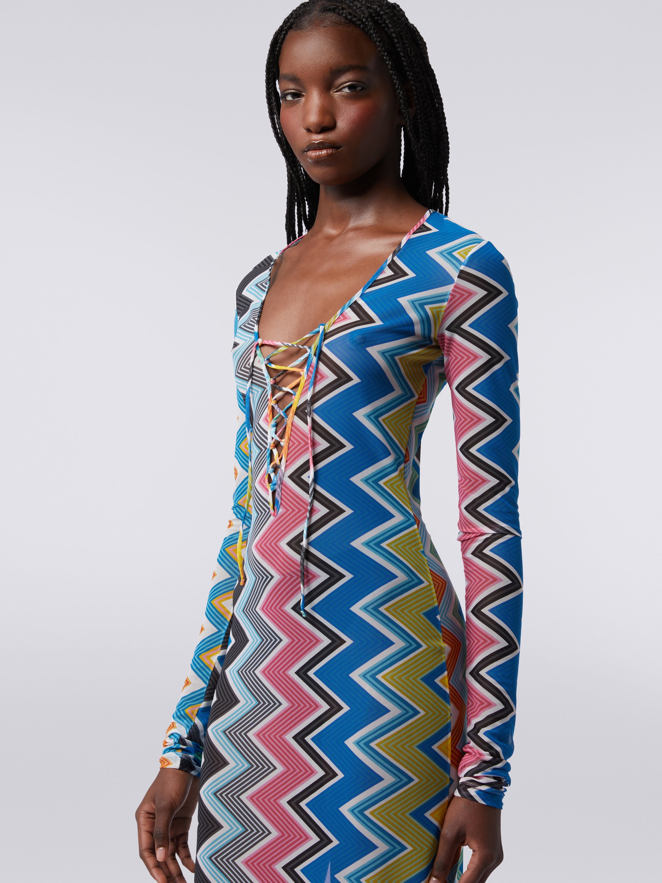 Long cover-up dress in zigzag print tulle