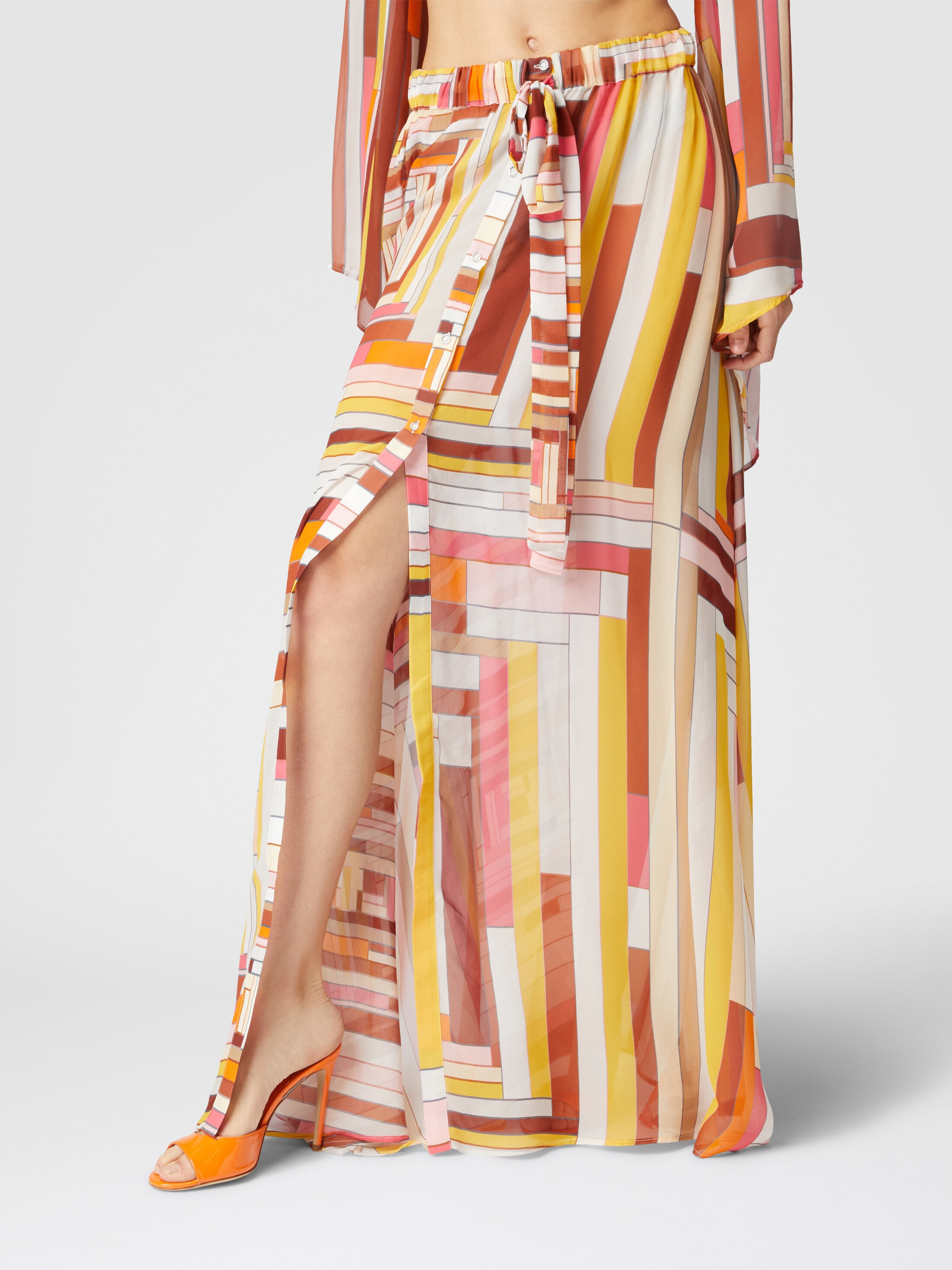 【美品】 MISSONI ウール ロング スカート Mサイズ スリット 風 総柄 エレガンスと個性を放つMissoniのロング、ミディ、ミニスカート