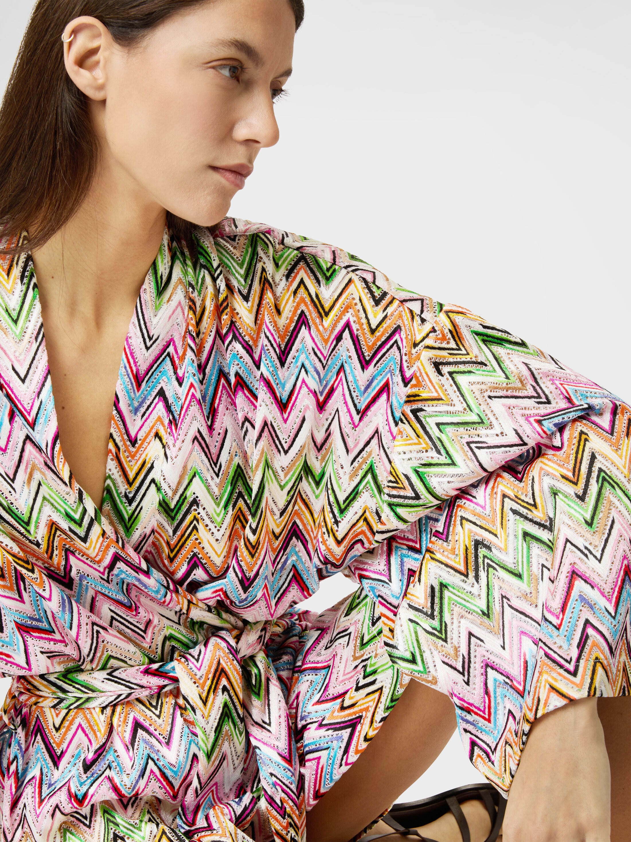 Kimono cover-up in stretch viscose with lace and zigzag motif