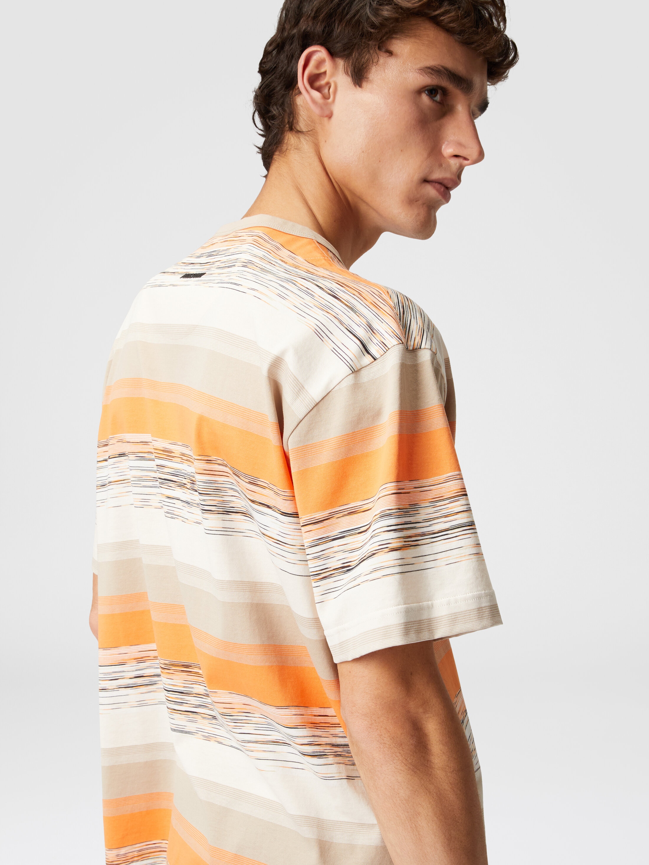 トップス JOHN SMEDLEY BARBLY STRIPED T-SHIRT M John Smedley Men's Allan Stripe T-Shirt in Palm/White John