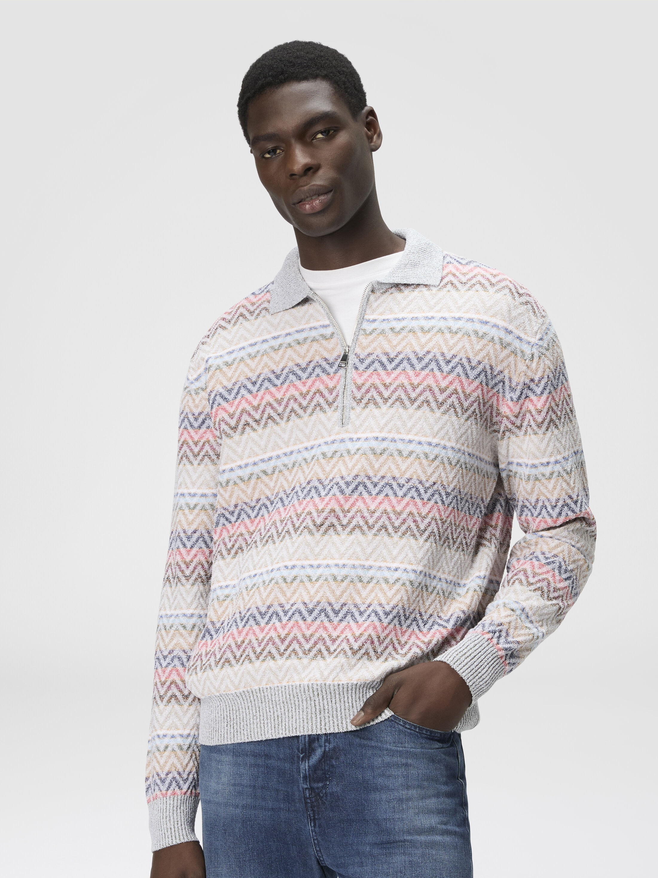 Long-sleeved zig zag knit polo shirt with half-zip collar