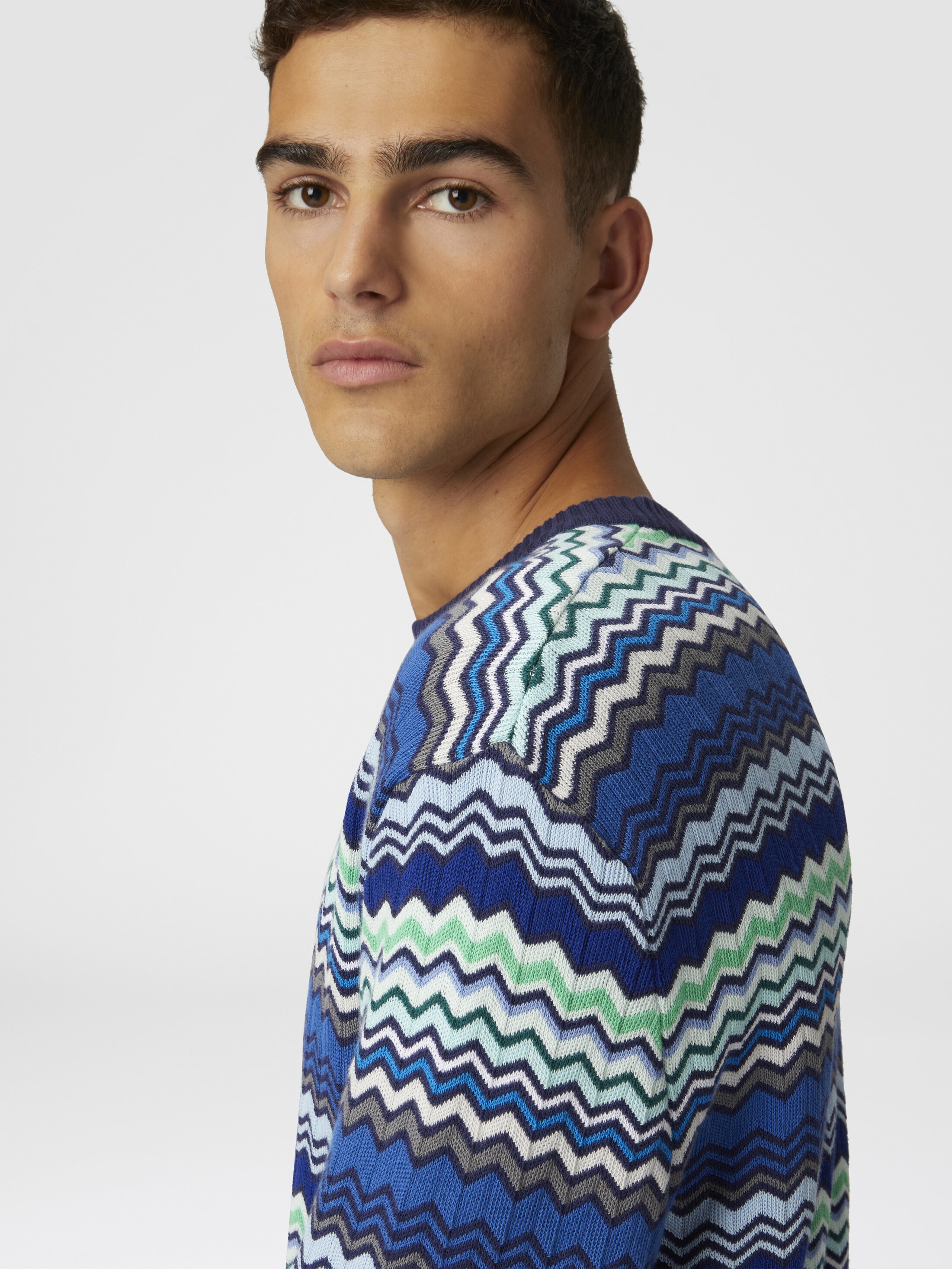 Cotton crew-neck pullover with micro zigzag and contrasting