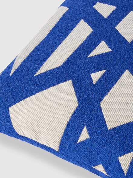 Bouclé Nastri outdoor cushion 50x50 cm, White & Blue - 1D4CU00772501