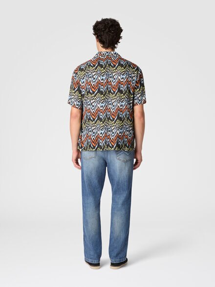Bowling shirt in viscose with abstract zigzag print, Black & Multicoloured - BS26SJ01BW010MSM9Z1