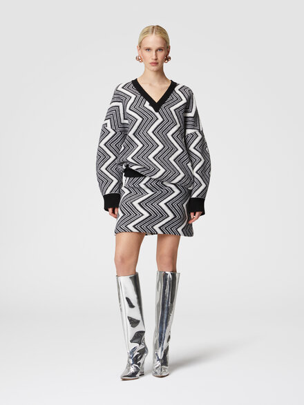 Pull oversize col V en laine zigzag, Noir & Blanc - DS24WN1QBK041LS91LR