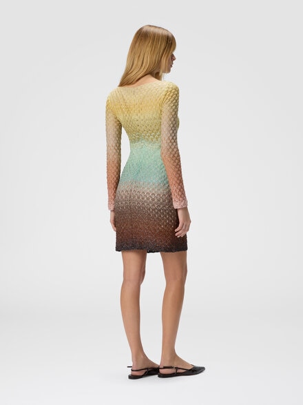Robe courte &agrave; manches longues avec d&eacute;collet&eacute; bateau en dentelle, Multicolore  - DS25SG40BR0134S6154
