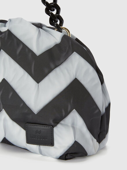 Zick-Zack-Clutch aus Stoff mit abnehmbarem Schultergurt, Schwarz & Weiß - LS24WX0EBV00GXS91OE
