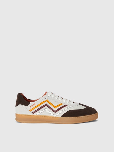 Baskets avec zig zag en relief, Brun - LS25SY0SBV00HPS80DY