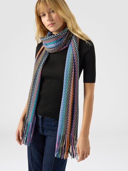 Scarf with zigzag pattern and fringes, Multicoloured  - LS25WS0XBV00IHSM67U
