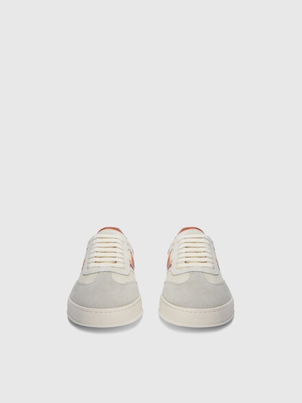 Sneakers with zigzag relief, White  - LS25WY0BBV00INS01DH