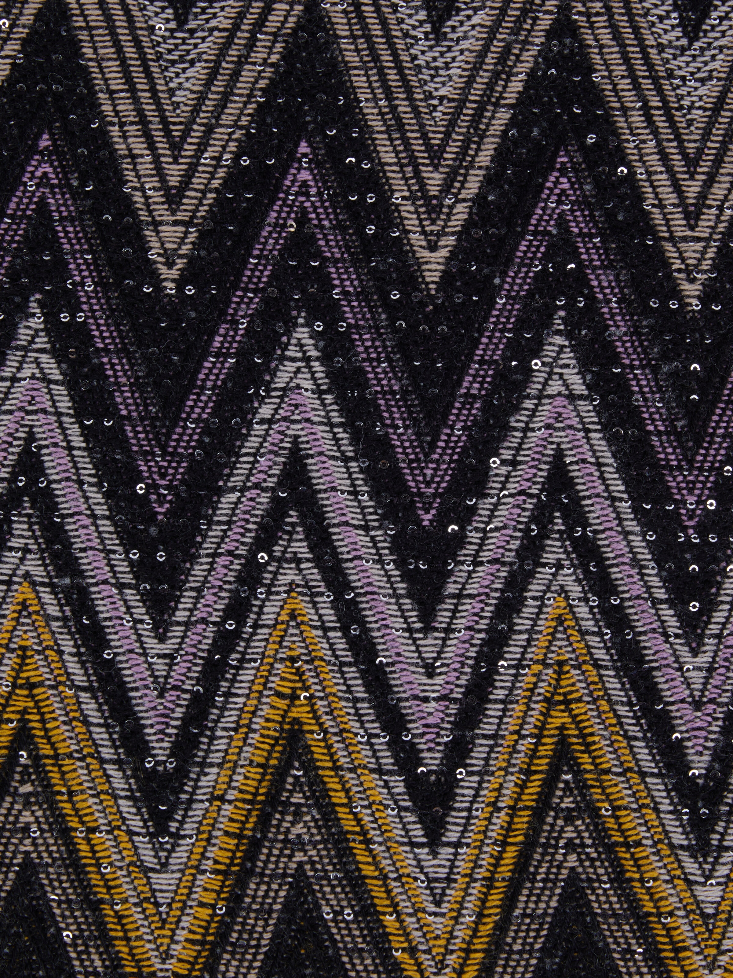 Chen 140x200 cm wool blend zigzag plaid blanket with sequins, Black    - 3