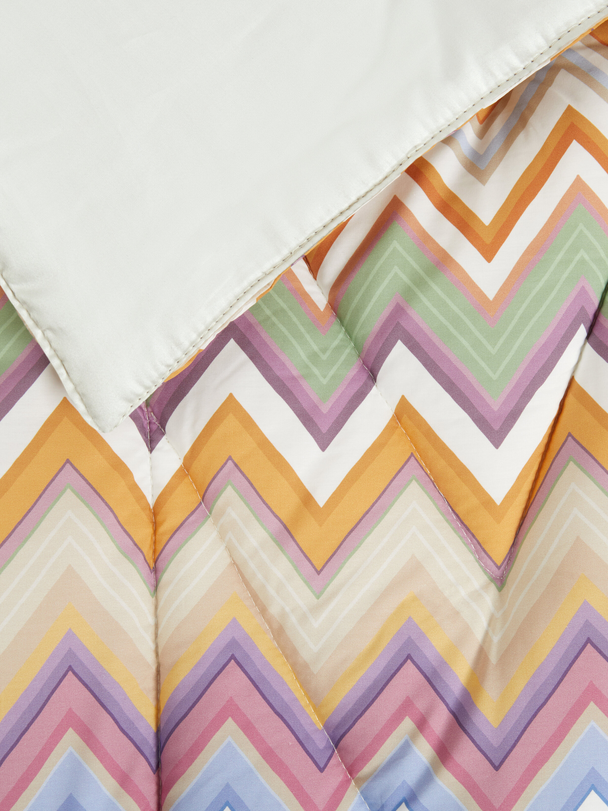 Andres Re-Edition Quilt 260x270 cm, Orange Multicoloured  - 1