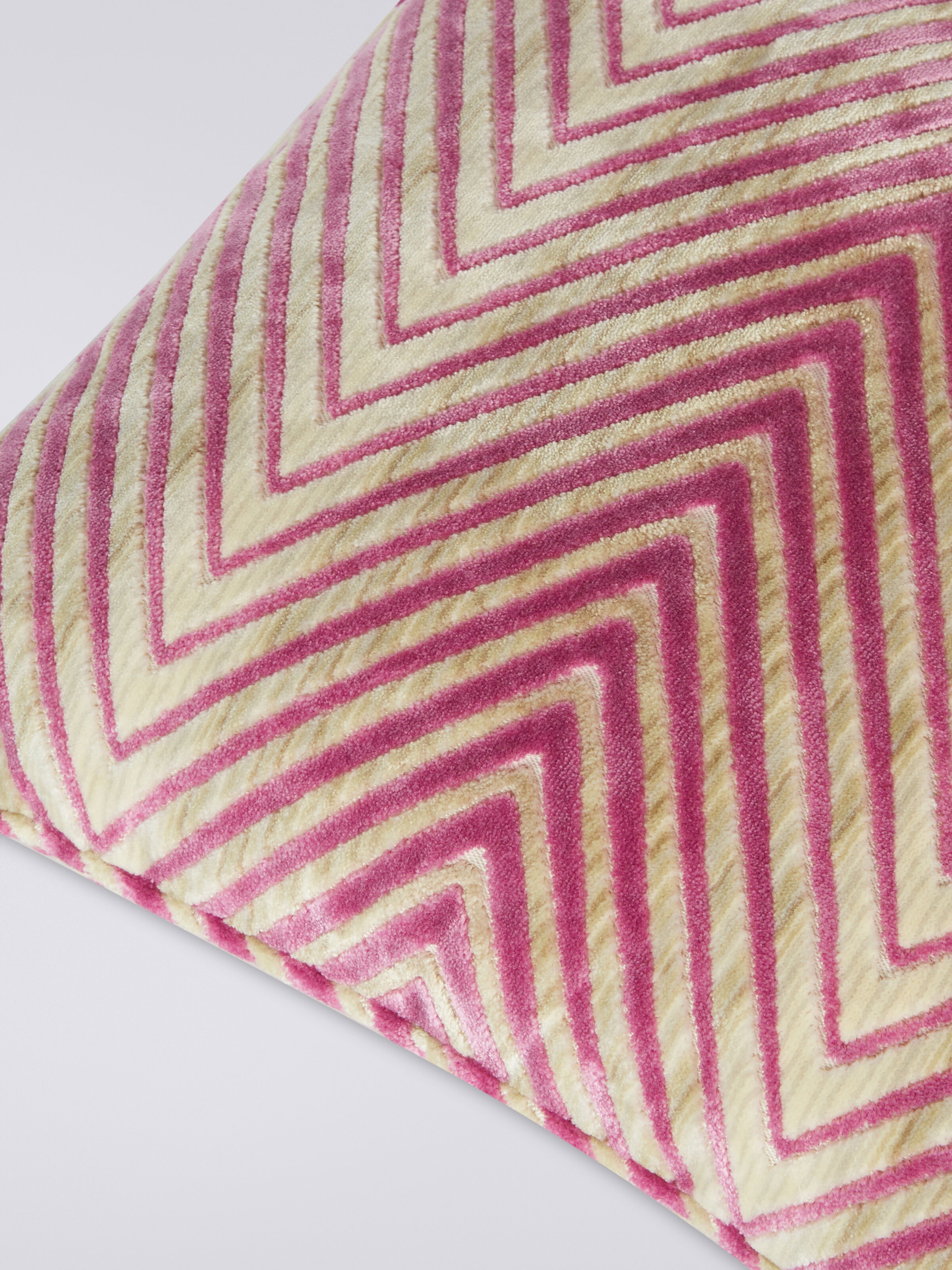 Ziggy 40x40 cm viscose blend zigzag cushion, Multicoloured  - 2