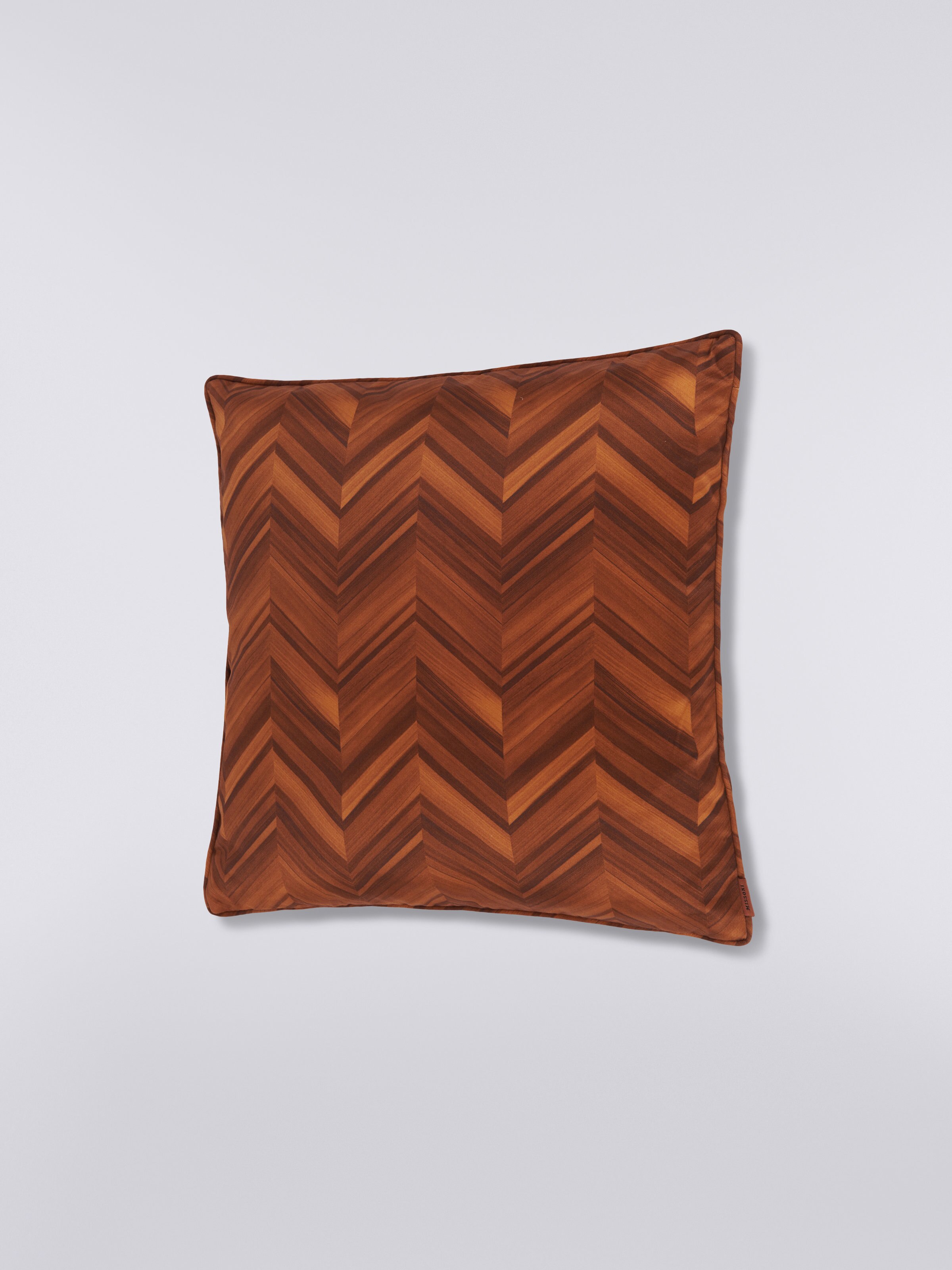 Layers 40x40 cm cotton sateen chevron cushion, Brown - 1