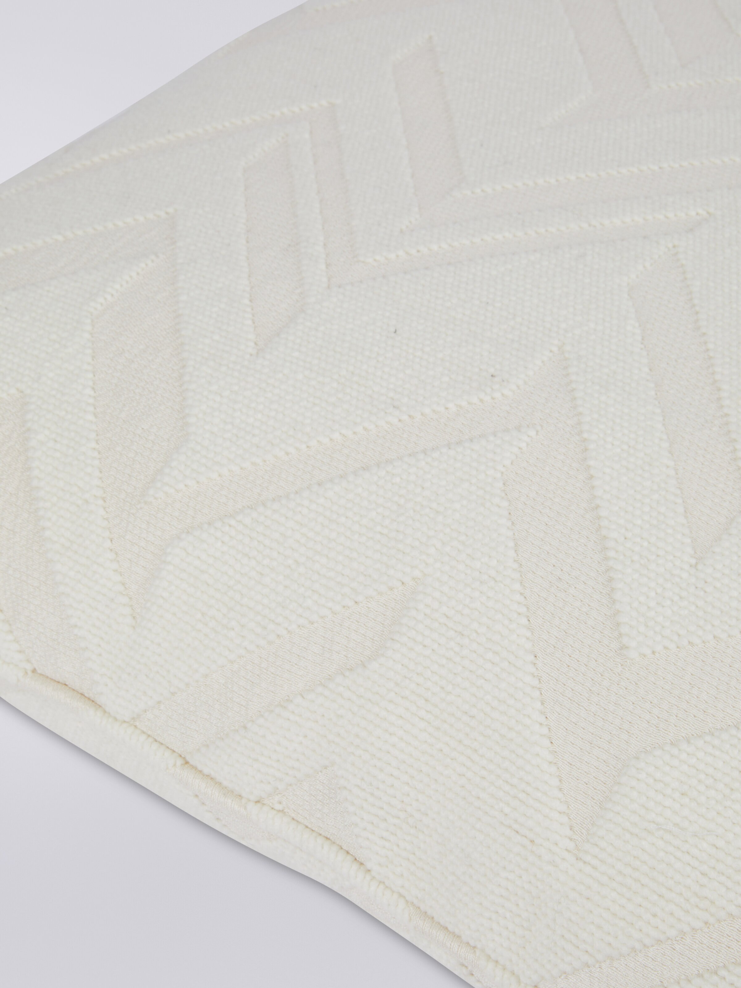 Orme 60x60 cm 3D effect jacquard cushion, White  - 2