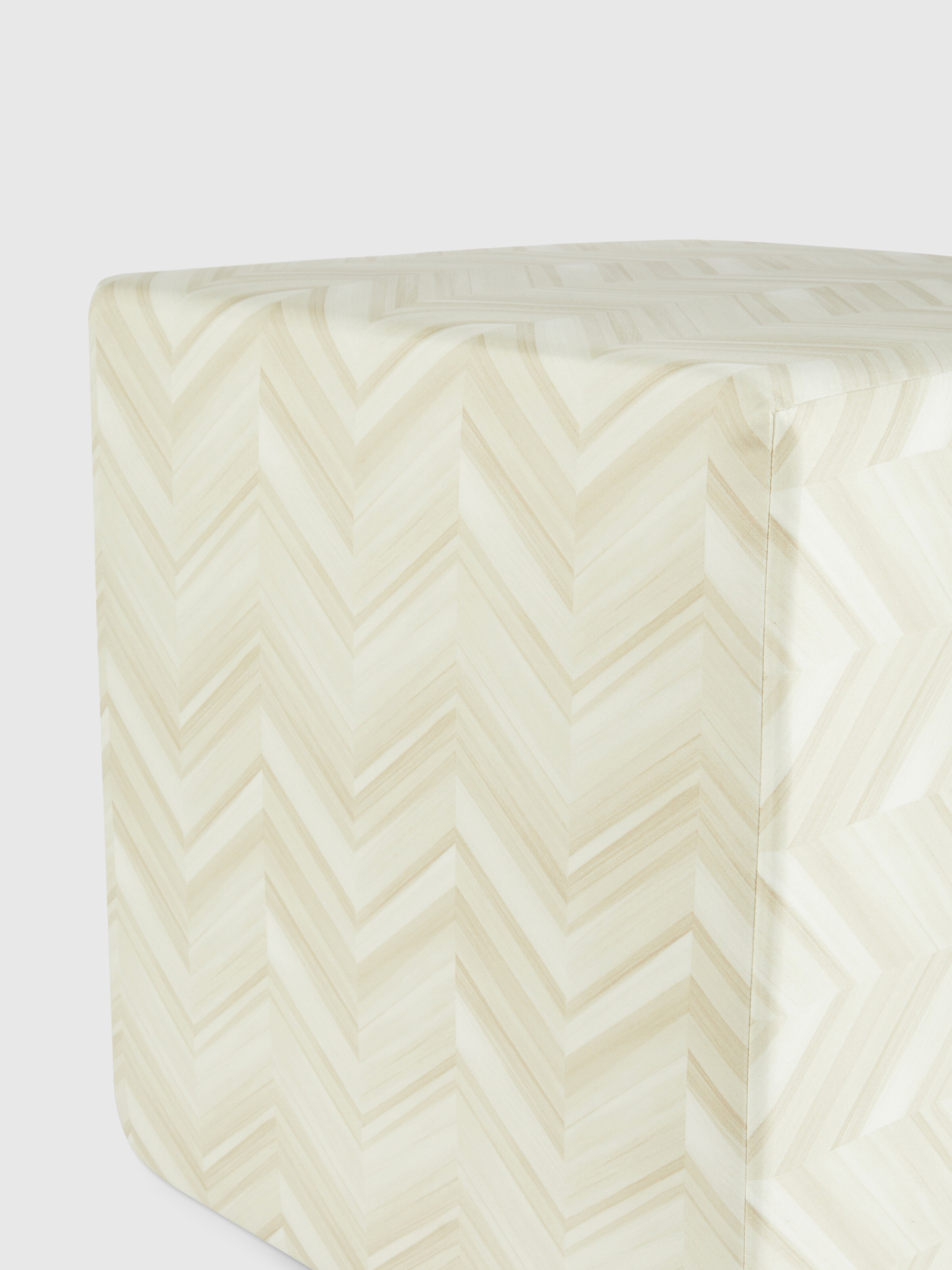 Layers 40x40x40 cm footstool cube in chevron cotton sateen, Brown - 1