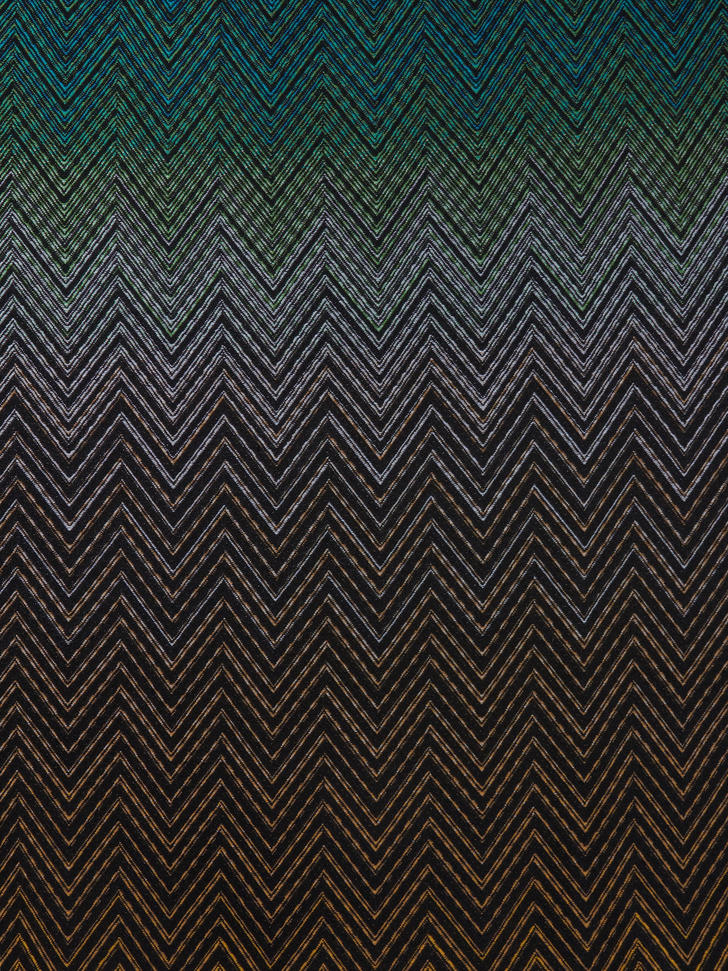 Plaid 135x195 cm en laine mélangée à chevrons avec franges, Noir    - 3