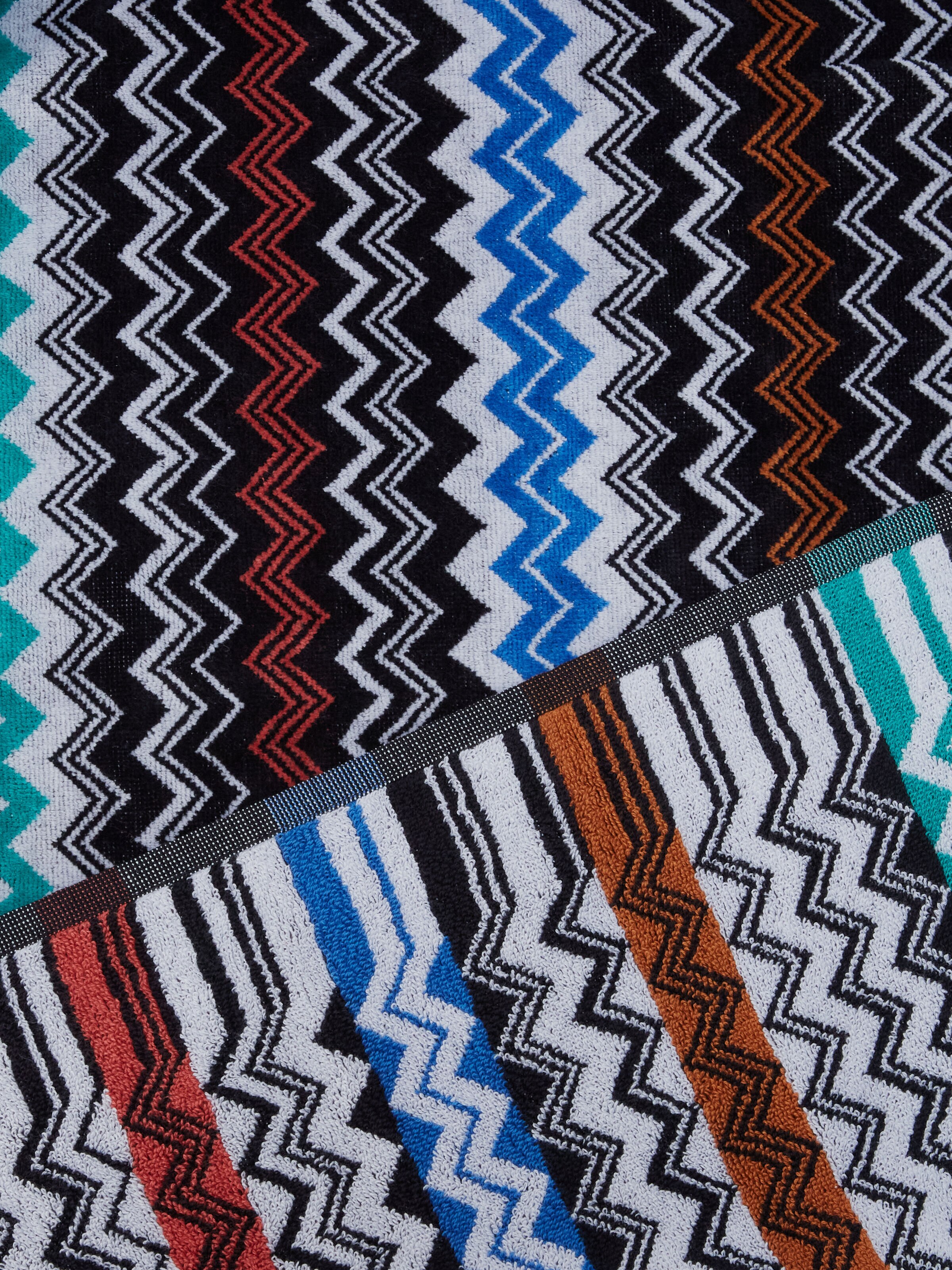 Toalla de playa Neoclassic 150x100 cm de rizo de algodón en zigzag, Negro    - 2