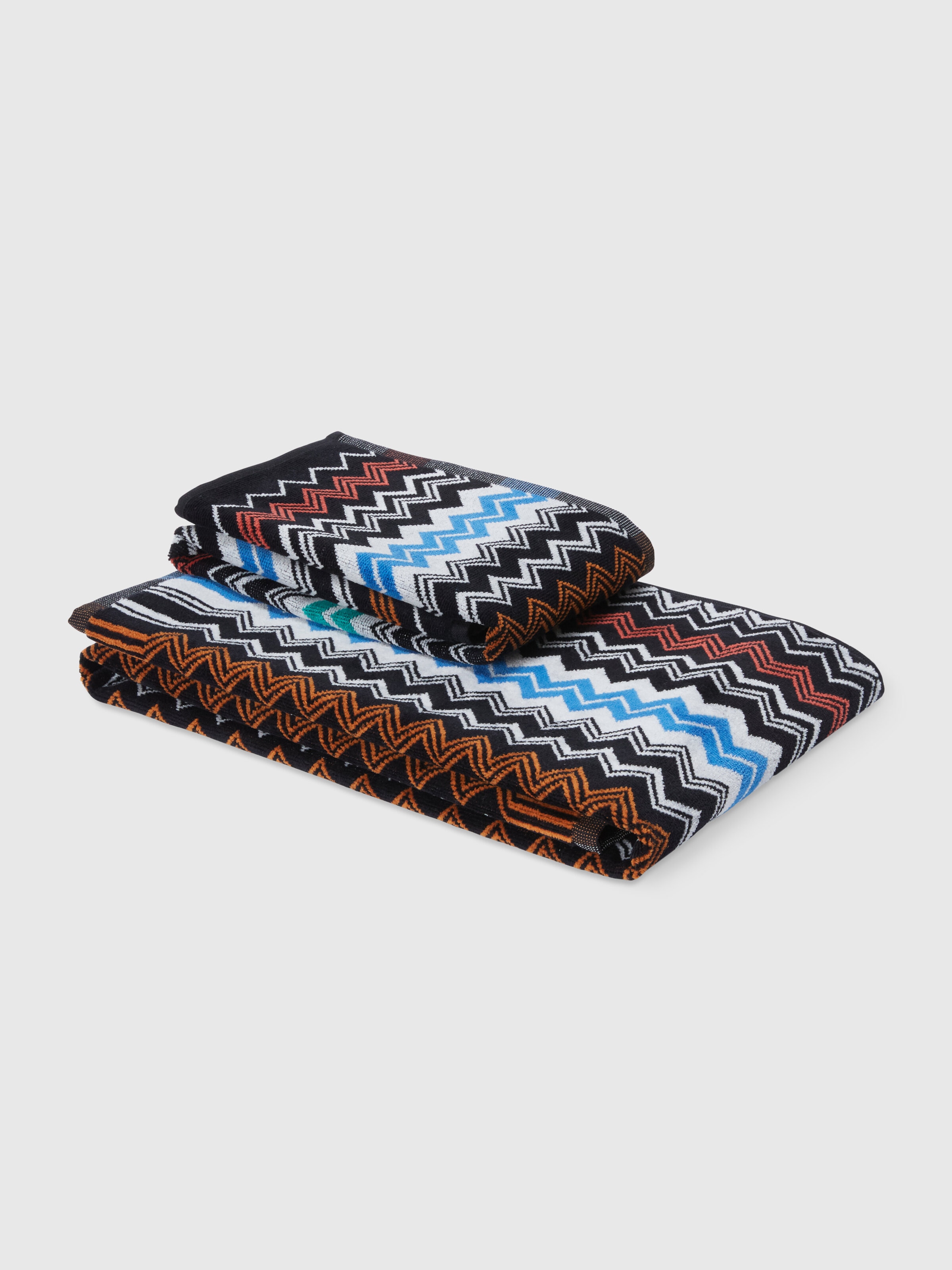 Neoclassic 2-piece bath towel set in cotton terry with zigzag pattern, Black    - 0